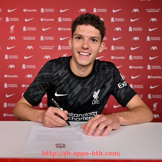 华体会hth官方网站下载-火箭队球员贝弗利遭遇挫折的赛场故事